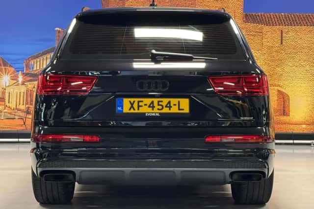 Audi Q7 (2017) thumbnail 6