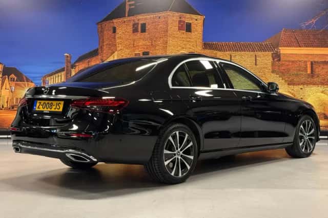 Mercedes-Benz E-Klasse (2022) thumbnail 2