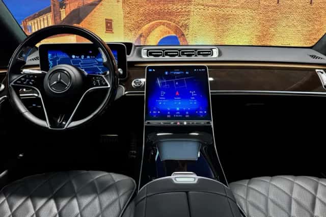 Mercedes-Benz S-Klasse (2023) thumbnail 3