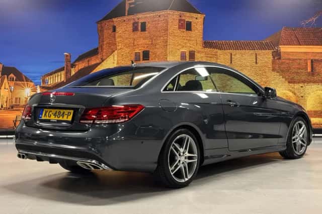 Mercedes-Benz E-Klasse (2016) thumbnail 2