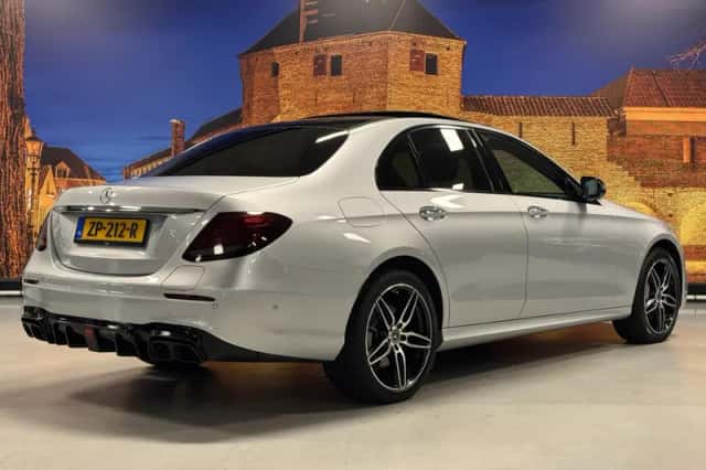 Mercedes-Benz E-Klasse (2019) thumbnail 2
