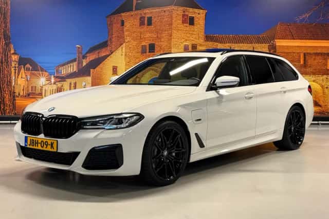 BMW 5-Serie (2021) thumbnail 1