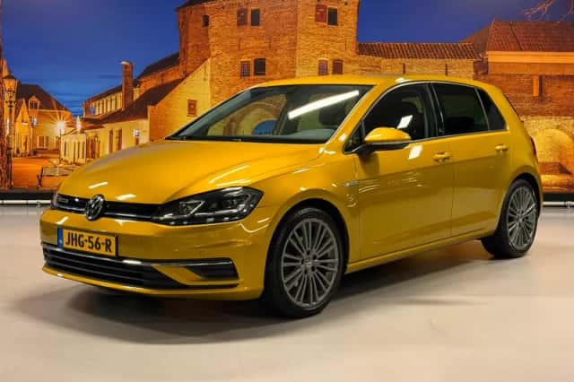 Volkswagen Golf (2017) thumbnail 1