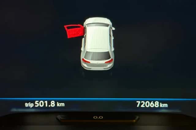 Volkswagen Golf (2017) thumbnail 4