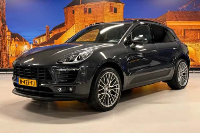 Porsche Macan (2018) thumbnail 1