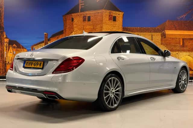 Mercedes-Benz S-Klasse (2017) thumbnail 2