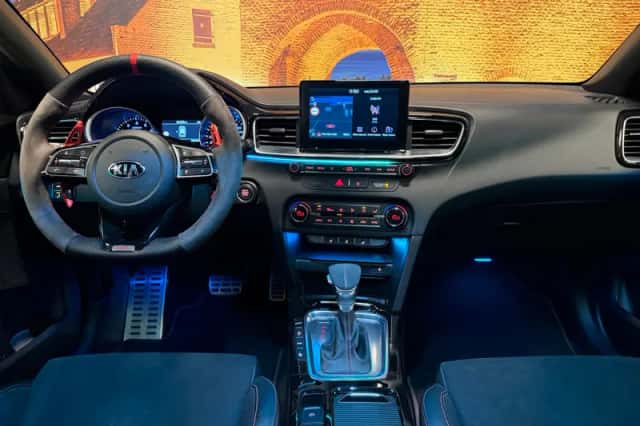 Kia Ceed (2019) thumbnail 3
