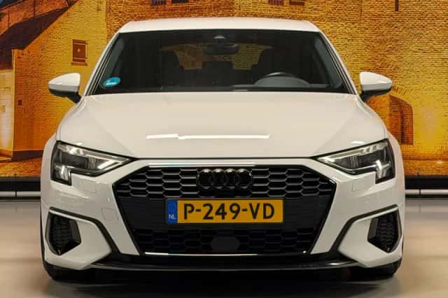 Audi A3 (2022) thumbnail 5