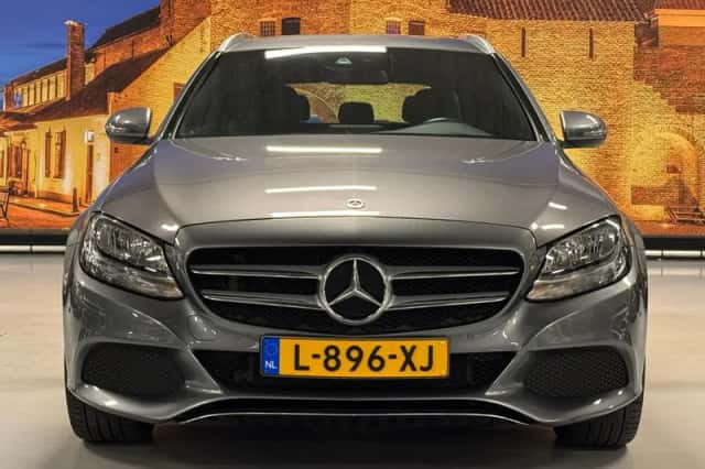 Mercedes-Benz C-Klasse (2017) thumbnail 5