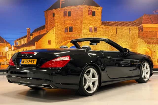 Mercedes-Benz SL-Klasse (2015) thumbnail 2