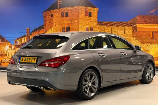 Mercedes-Benz CLA-Klasse (2016) thumbnail 2