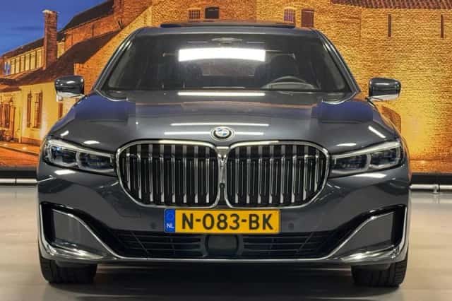 BMW 7-Serie (2021) thumbnail 5