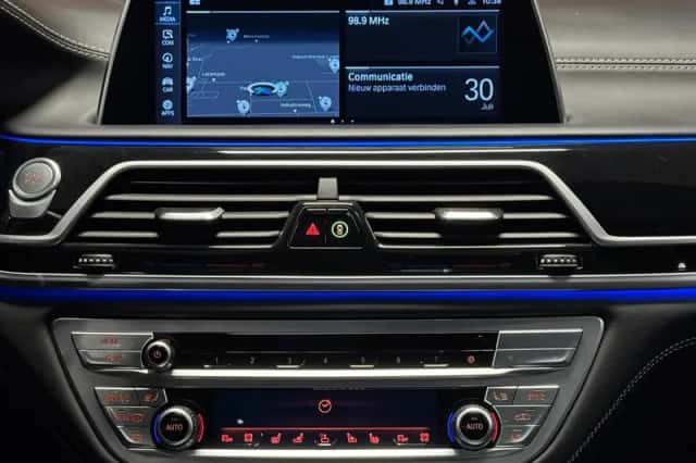 BMW 7-Serie (2021) thumbnail 6