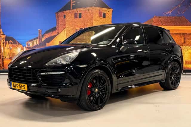 Porsche Cayenne (2014) thumbnail 1