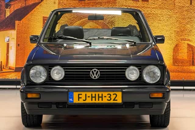 Volkswagen Golf (1983) thumbnail 5