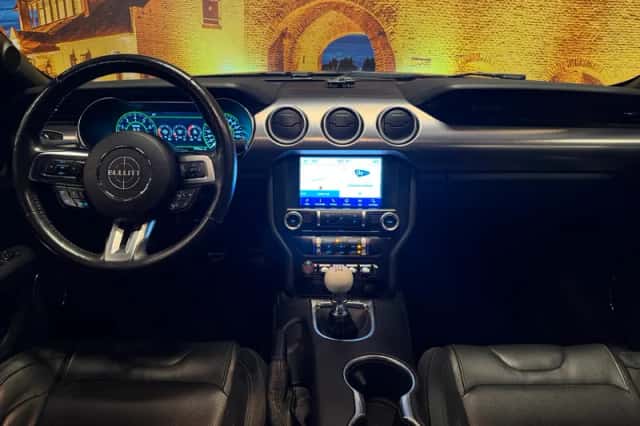 Ford Mustang (2019) thumbnail 3