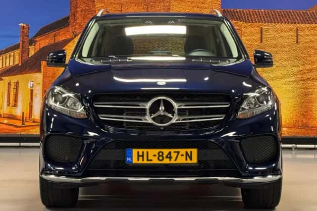 Mercedes-Benz GLE-Klasse (2015) thumbnail 5