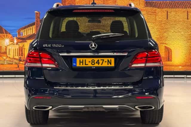 Mercedes-Benz GLE-Klasse (2015) thumbnail 6