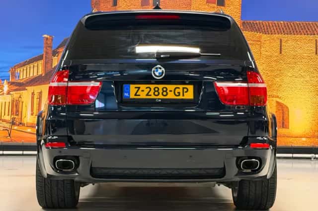BMW X5 (2009) thumbnail 6