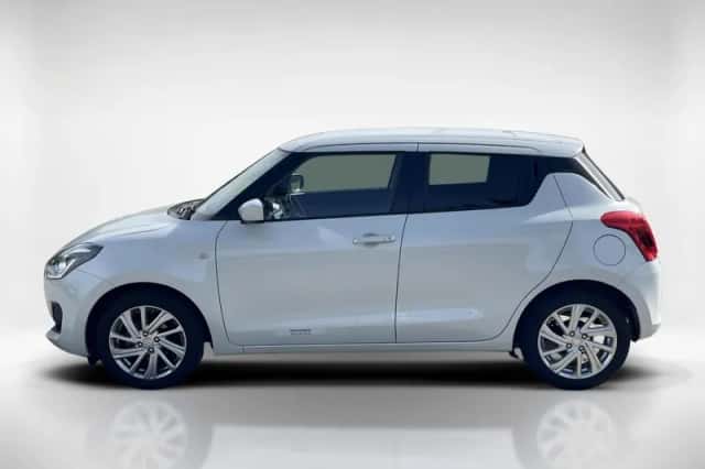 Suzuki Swift (2024) thumbnail 2