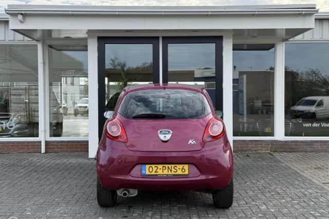 Ford Ka (2011) thumbnail 6