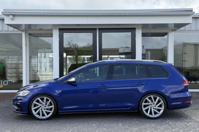 Volkswagen Golf (2018) thumbnail 4