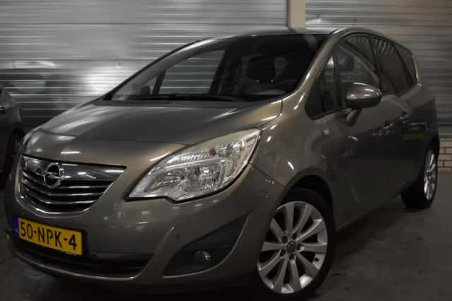 Opel Meriva (2010) thumbnail 2