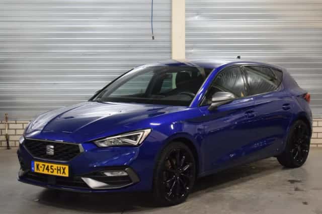 SEAT Leon (2021) thumbnail 1