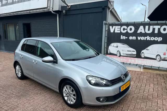Volkswagen Golf (2012) thumbnail 1