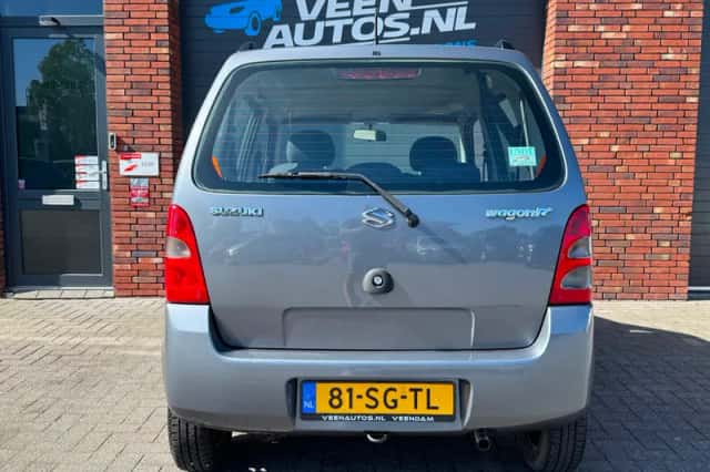 Suzuki Wagon R+ (2006) thumbnail 5