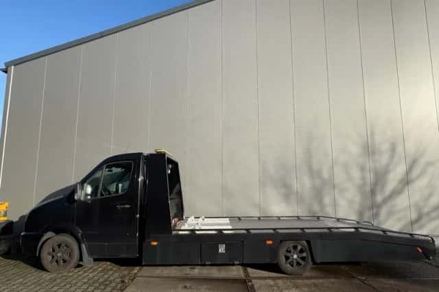 Volkswagen Crafter (2007) thumbnail 3