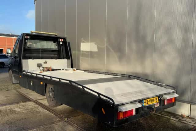 Volkswagen Crafter (2007) thumbnail 4