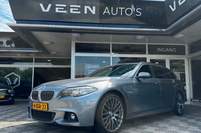 BMW 5-Serie (2015) thumbnail 1