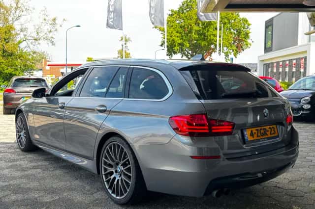 BMW 5-Serie (2015) thumbnail 3