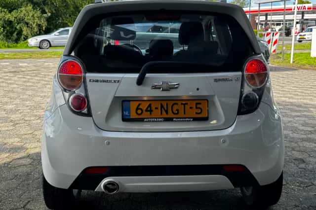 Chevrolet Spark (2010) thumbnail 4