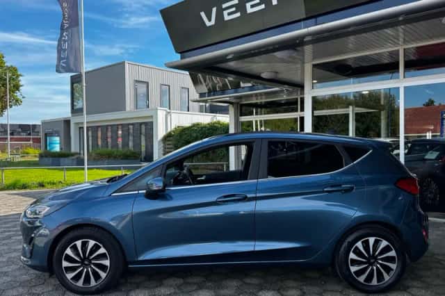 Ford Fiesta (2022) thumbnail 2