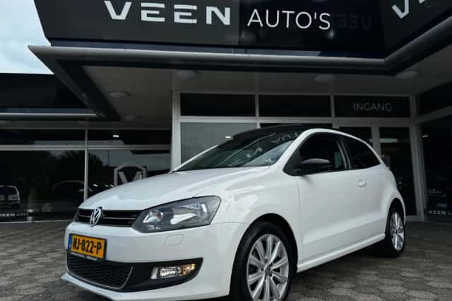 Volkswagen Polo (2011) thumbnail 1