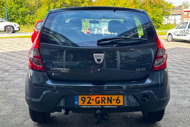 Dacia Sandero (2008) thumbnail 4