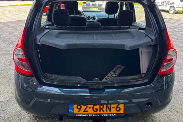 Dacia Sandero (2008) thumbnail 6