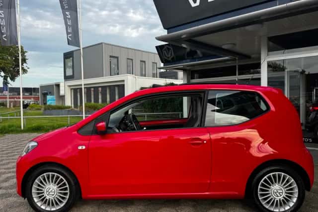 Volkswagen Up! (2012) thumbnail 2