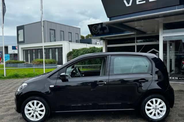 Volkswagen Up! (2014) thumbnail 2