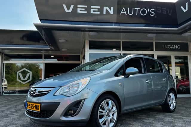 Opel Corsa (2012) thumbnail 1