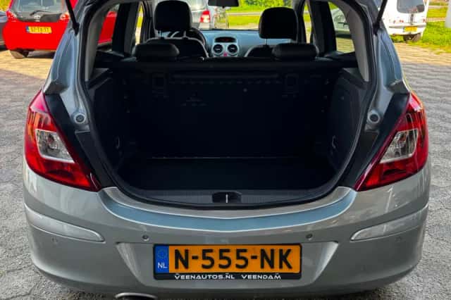 Opel Corsa (2012) thumbnail 6