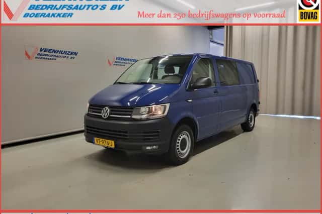 Volkswagen Transporter (2016) thumbnail 1