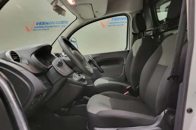 Renault Kangoo (2020) thumbnail 5