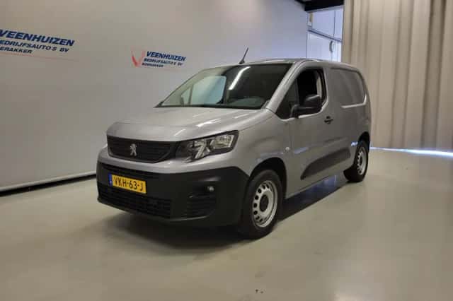 Peugeot Partner (2021) thumbnail 2
