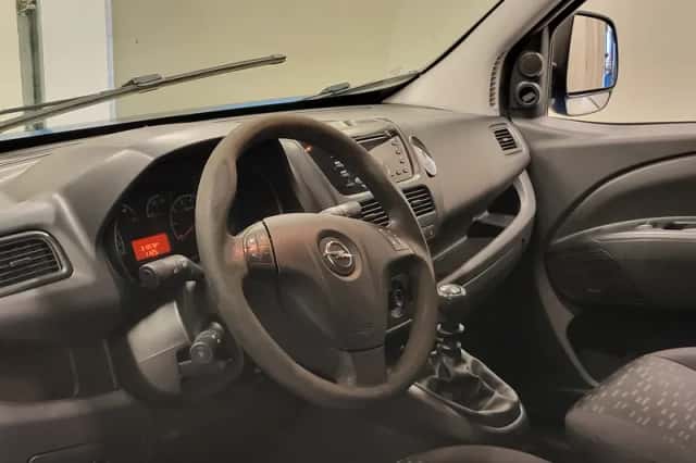 Opel Combo (2014) thumbnail 4