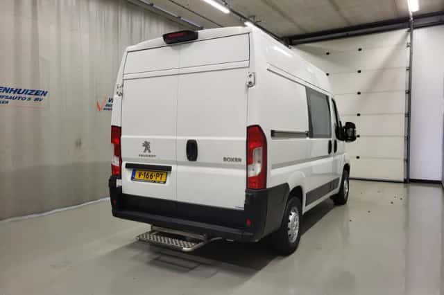 Peugeot Boxer (2018) thumbnail 3