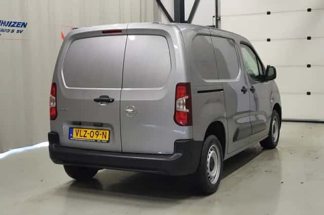Opel Combo (2021) thumbnail 3