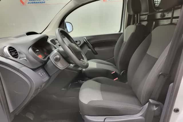 Renault Kangoo (2019) thumbnail 5